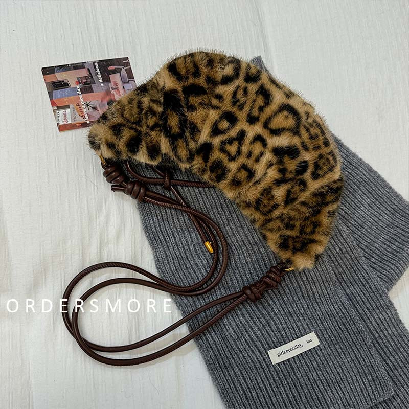 Retro Leopard Print Furry Croissant Bag